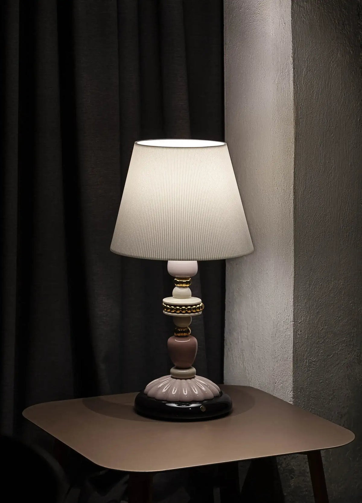 Lladrò - Lampada da tavolo - Firefly - Rosa e oro (CE)